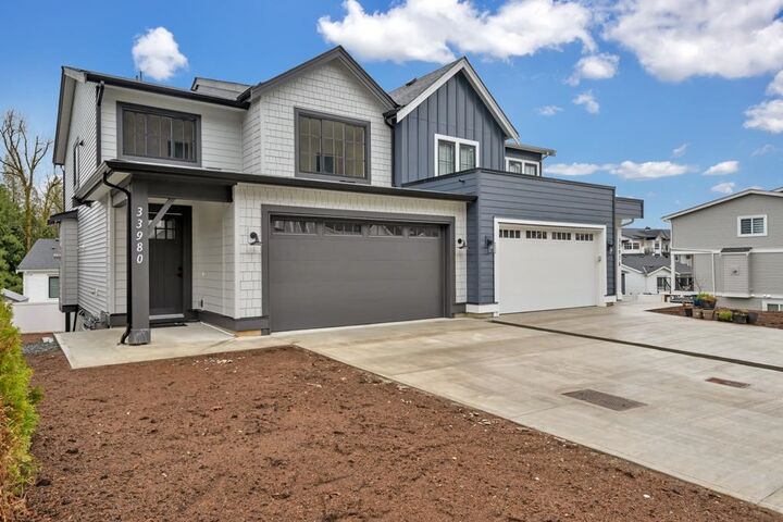 Property Photo:  33980 Barker Court  BC V2V 6B2 
