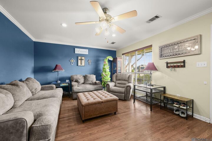 Property Photo: 36043 Portsmouth Dr LA 70706