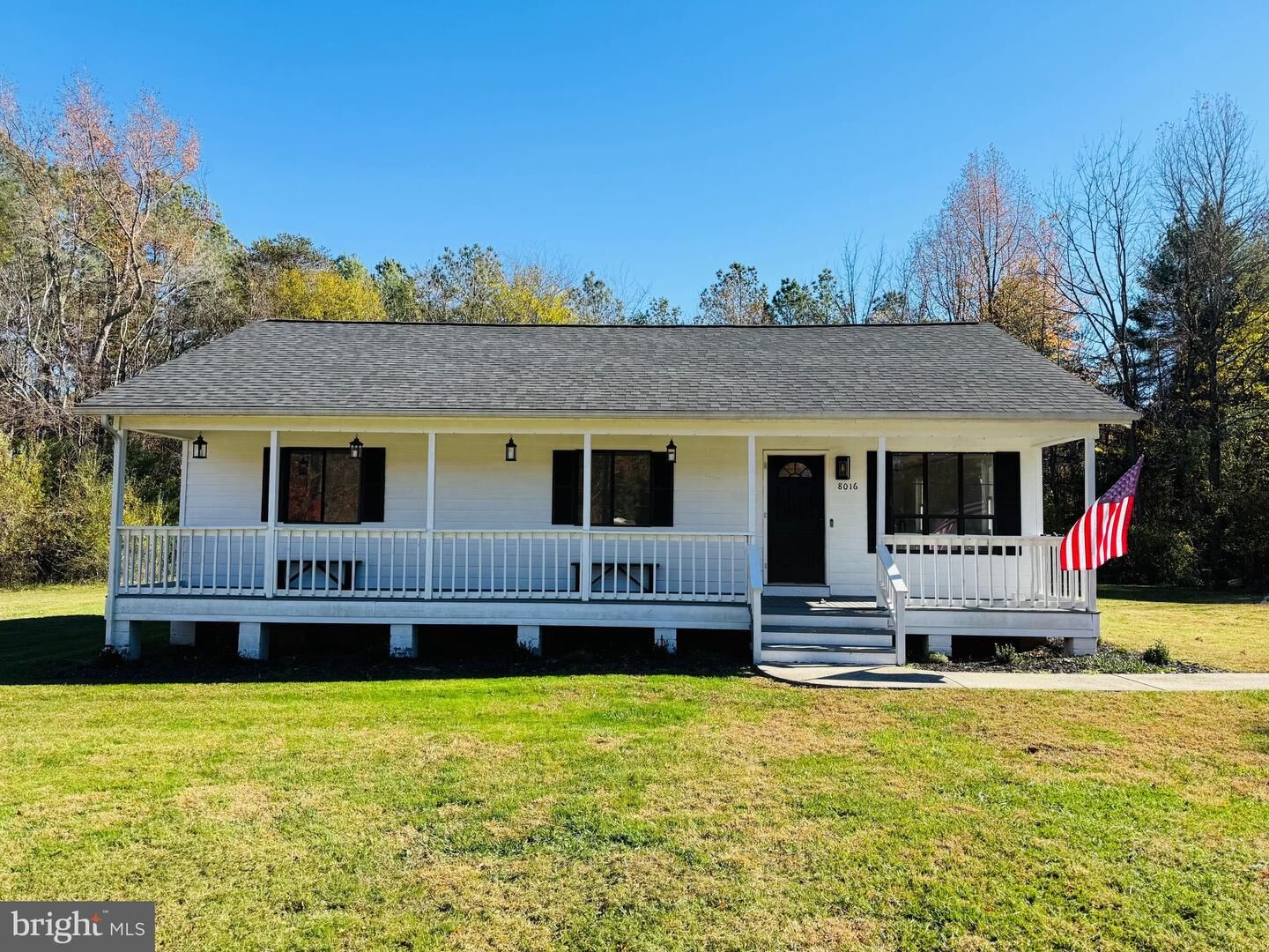 Property Photo:  8016 Long Creek Drive  VA 22546 