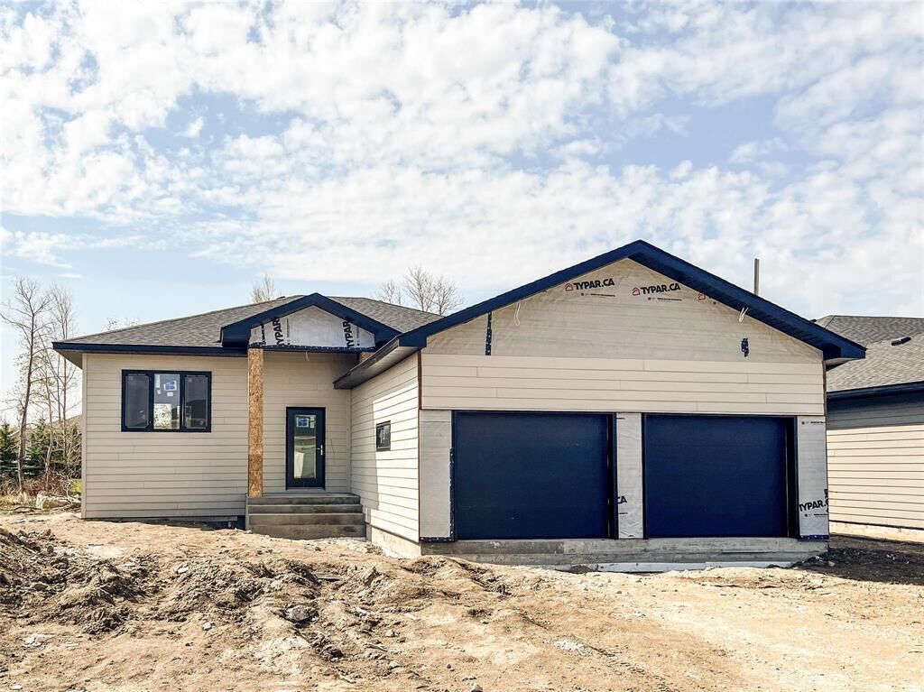 Property Photo:  44 Parkside Crescent  MB R5G 2X3 