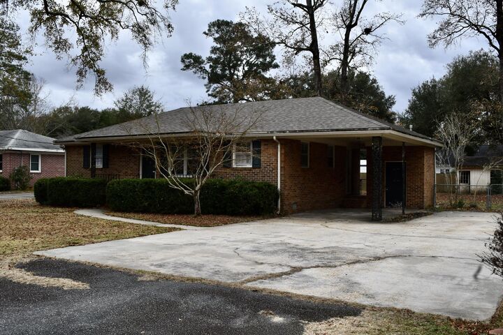 Property Photo:  206 Blythe Avenue  SC 29485 