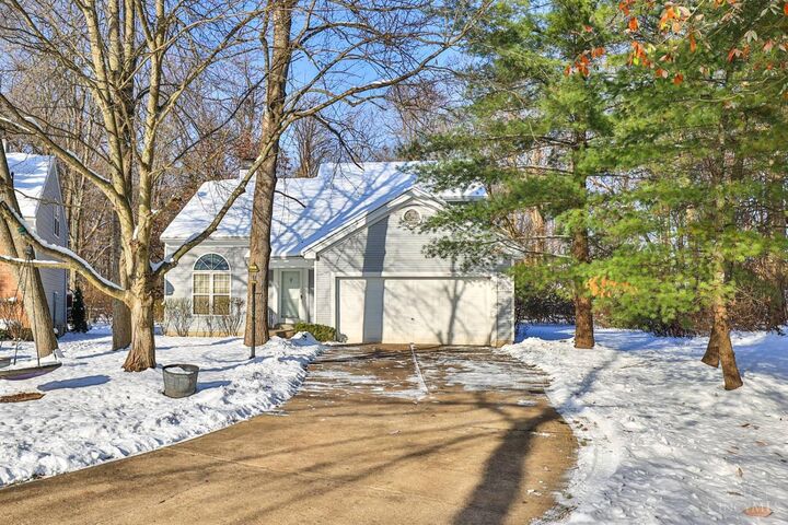 Property Photo: 1013 Wittshire Lane OH 45255