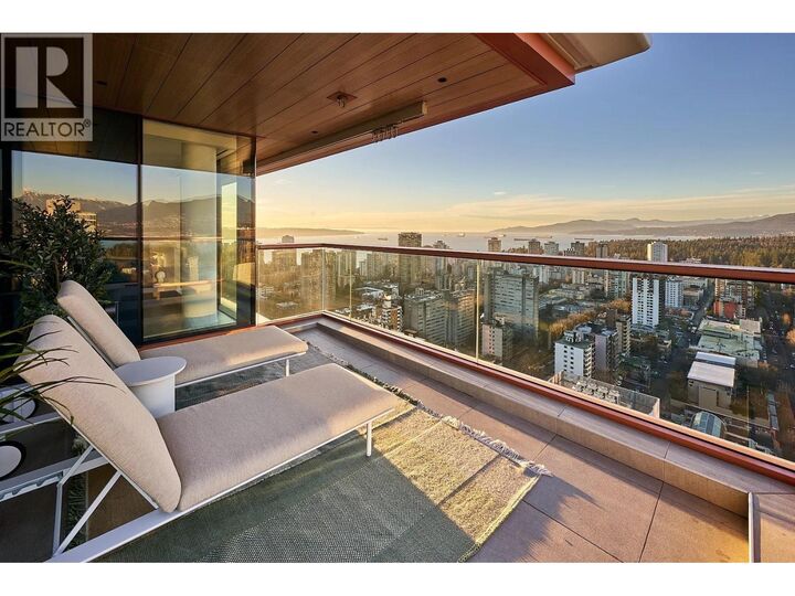 Property Photo:  1482 Robson 2103  BC V6G 0E4 