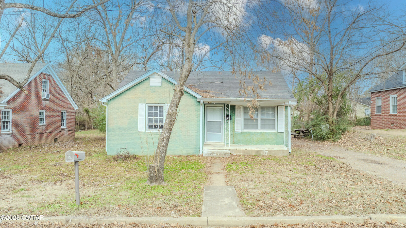 Property Photo: 325 W Cooper Street TN 38012