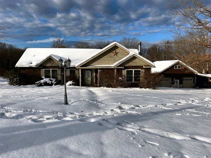 Property Photo: 3190 Route 127 PA 16351