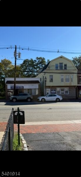 Property Photo:  425 Main St  NJ 07052 