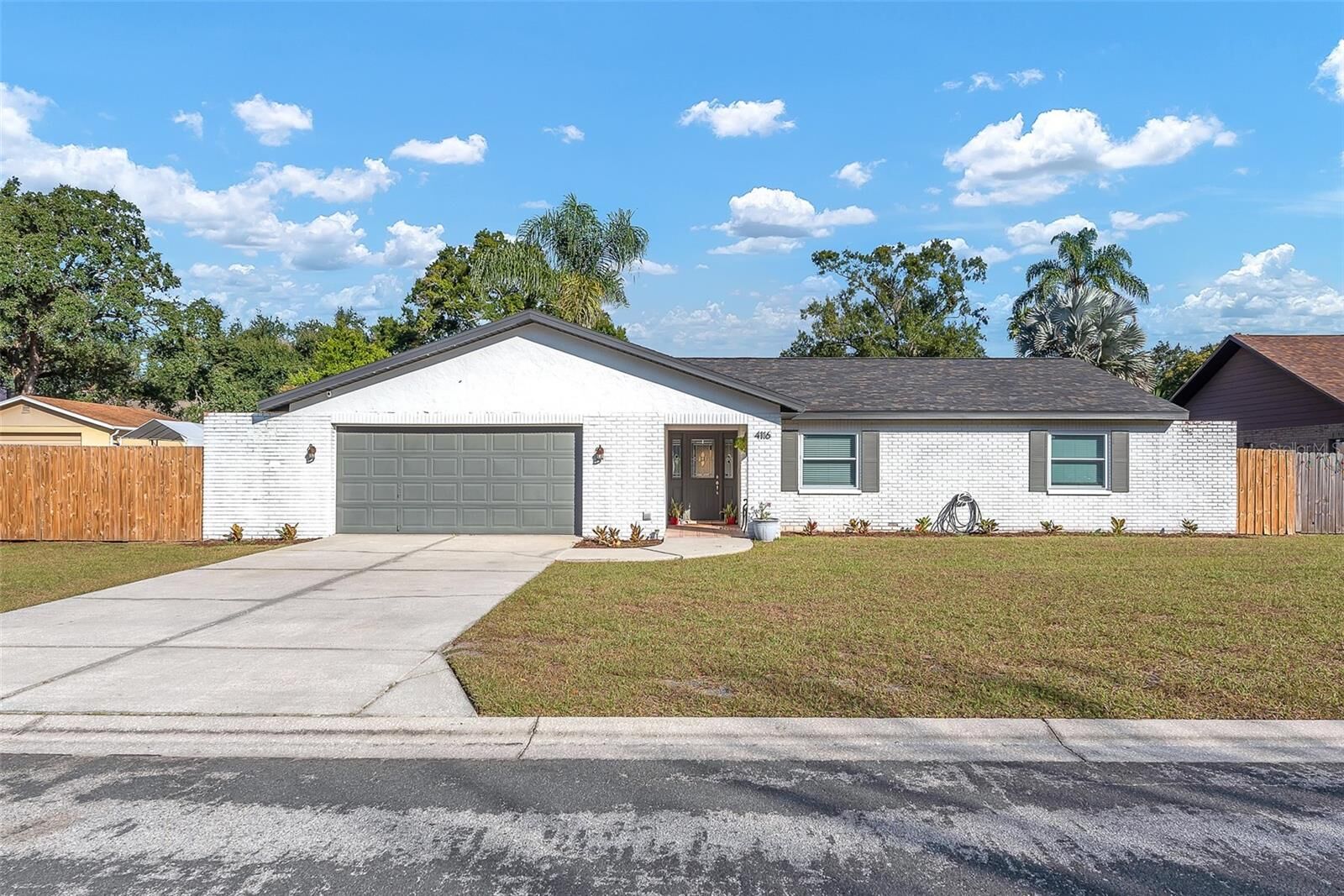 Property Photo:  4116 Helene Drive  FL 33594 