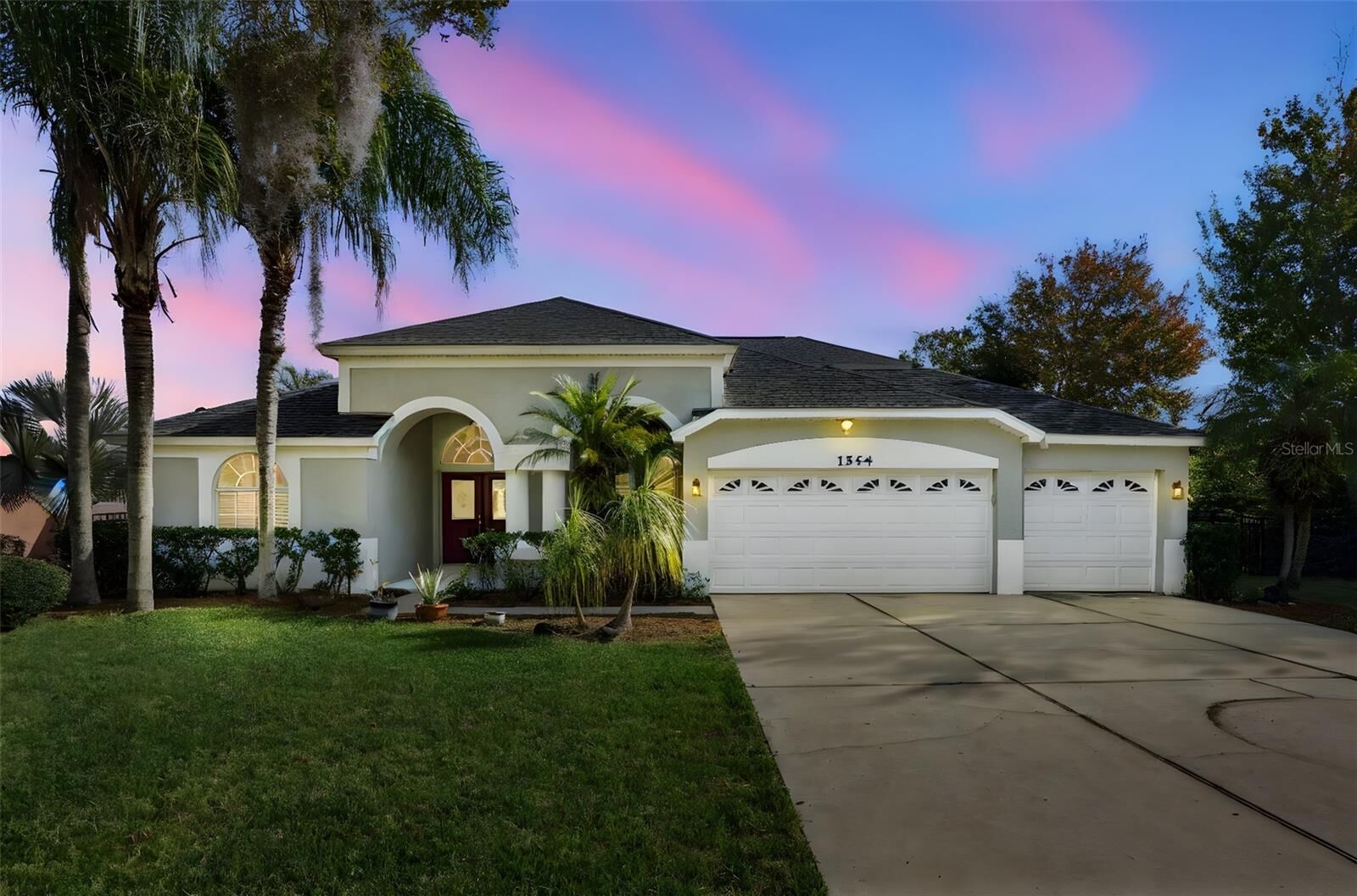 Property Photo:  1544 Gants Circle  FL 34744 