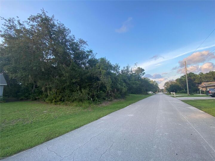 Property Photo:  134 Frankford Lane  FL 32137 