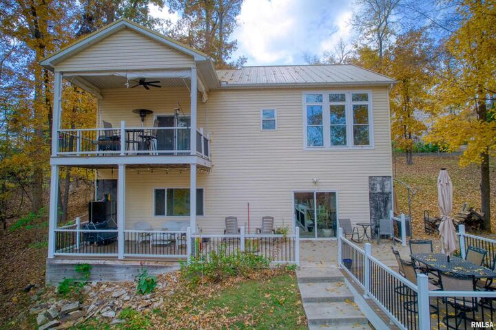 Property Photo: 1415 S Lakeshore Drive S IL 62939