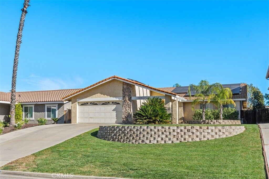 Property Photo:  30698 Long Point  CA 92587 