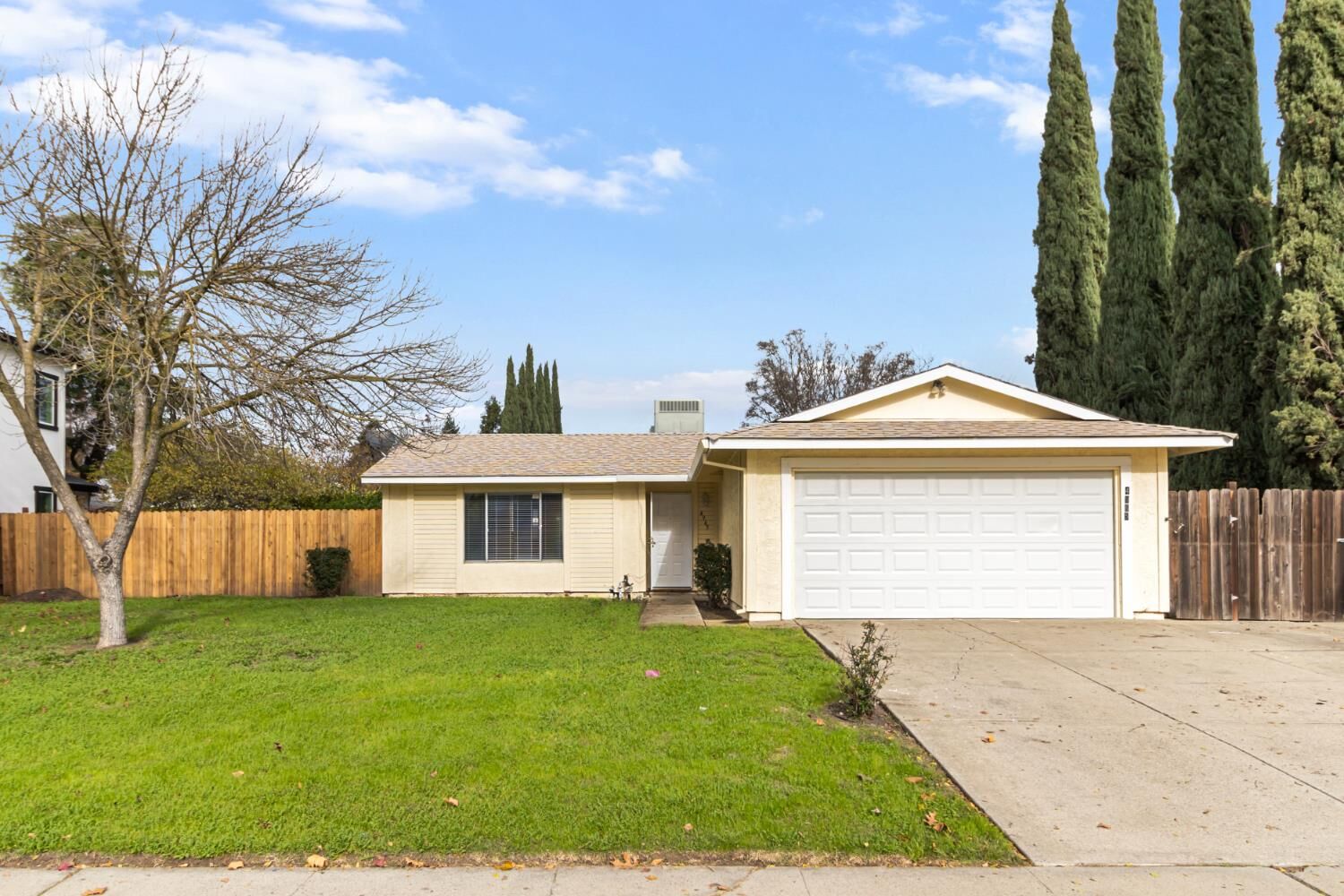 Property Photo:  4965 Valley Hi Drive  CA 95823 