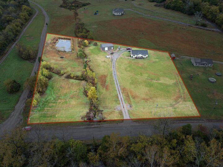 Property Photo:  890 W Main St  TN 37012 