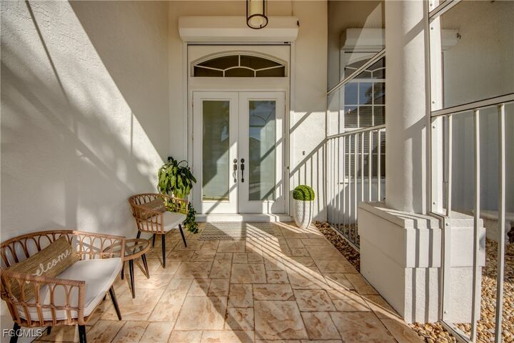 Property Photo:  1909 SW 46th Terrace  FL 33914 