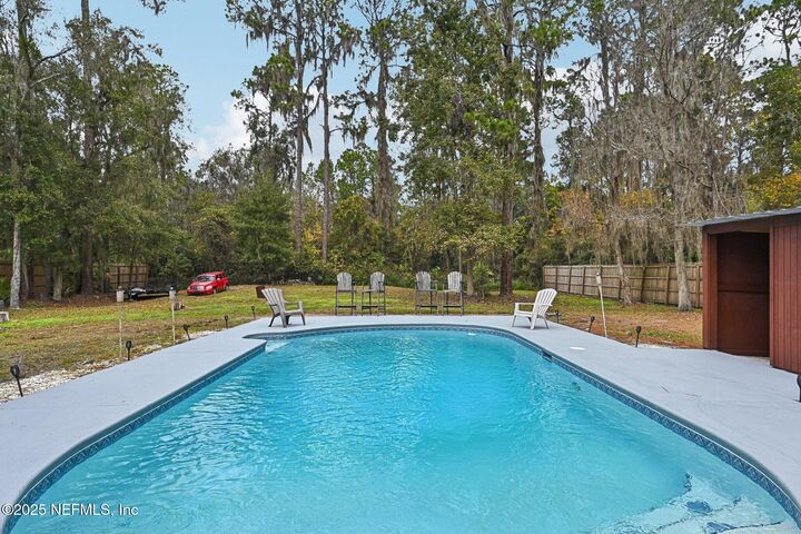 Property Photo: 246 Six Pond Trail FL 32043