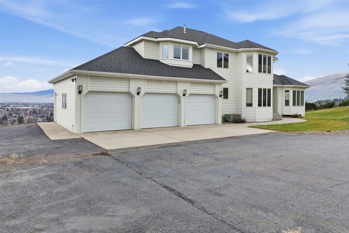 Property Photo:  4607 Hillview Way  MT 59803 