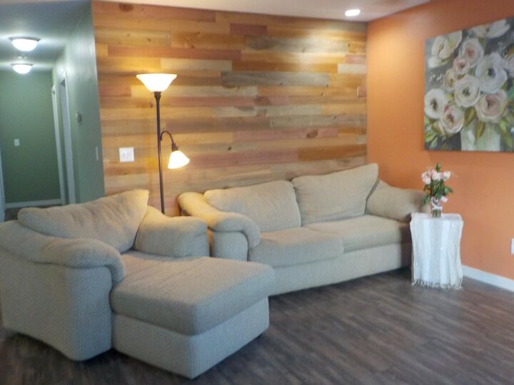 Property Photo:  120 N 2nd Avenue N  ND 58075 