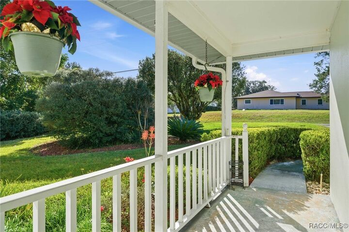 Property Photo:  8709 E Sandpiper Drive  FL 34450 