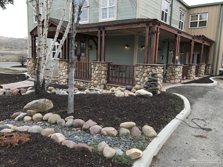 Property Photo:  428 Curry Street  CA 93561 