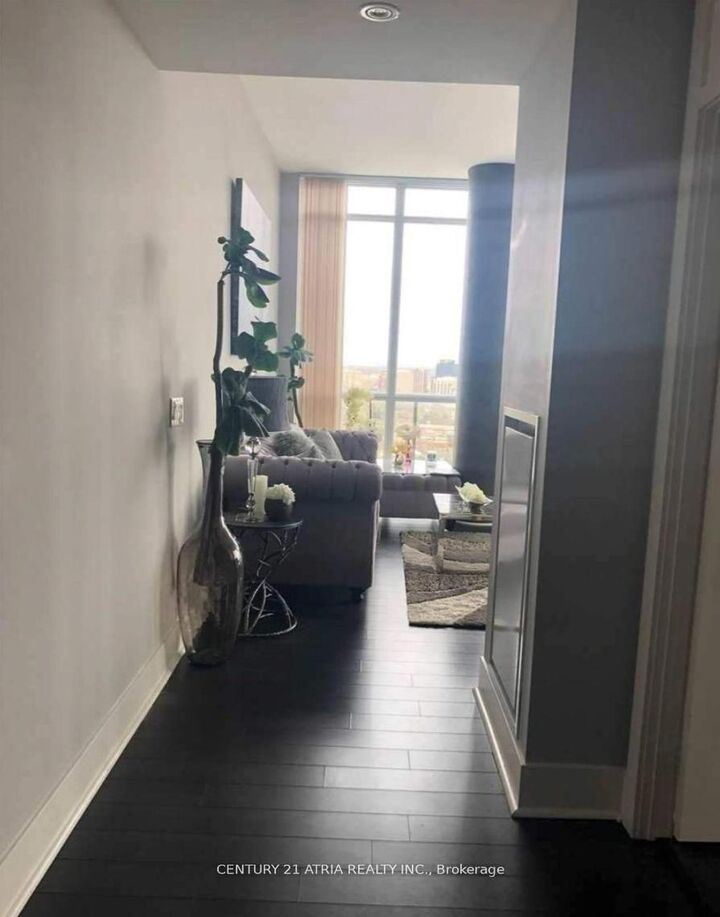 Property Photo:  32 Davenport Road 3002  ON M5R 0B5 