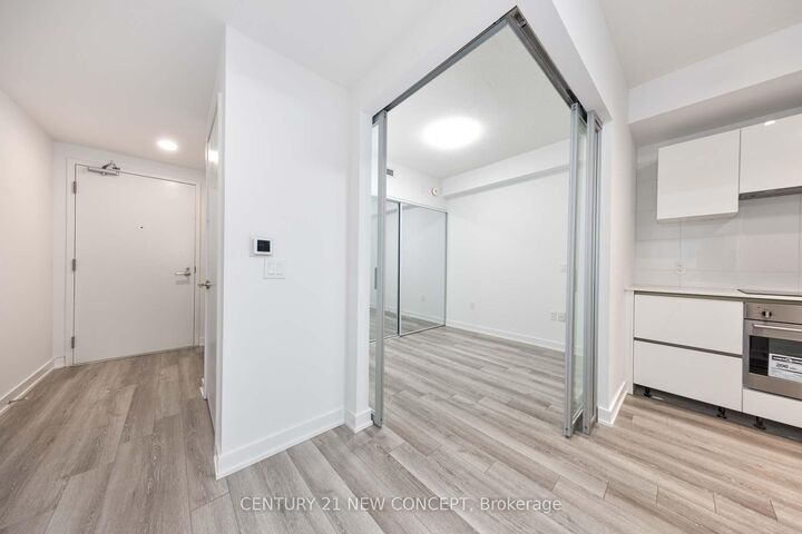 Property Photo:  230 Simcoe Street 1029  ON M5T 0G7 