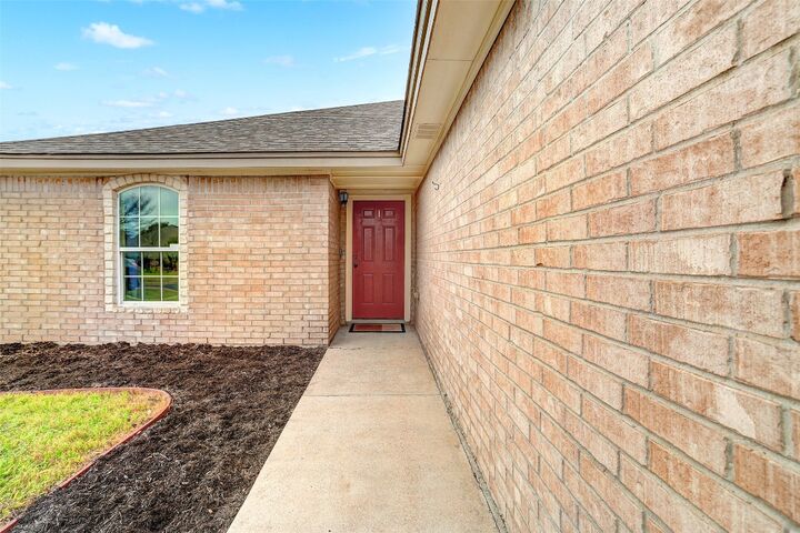 Property Photo:  605 Copper Court  TX 76537 
