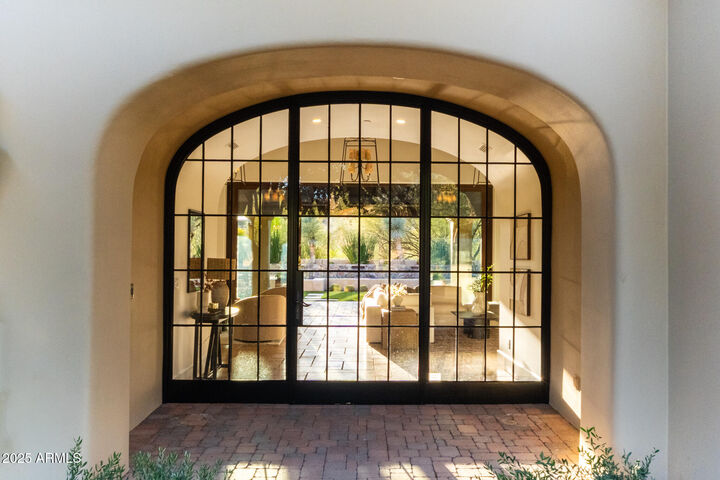 Property Photo:  18826 N 101st Place  AZ 85255 