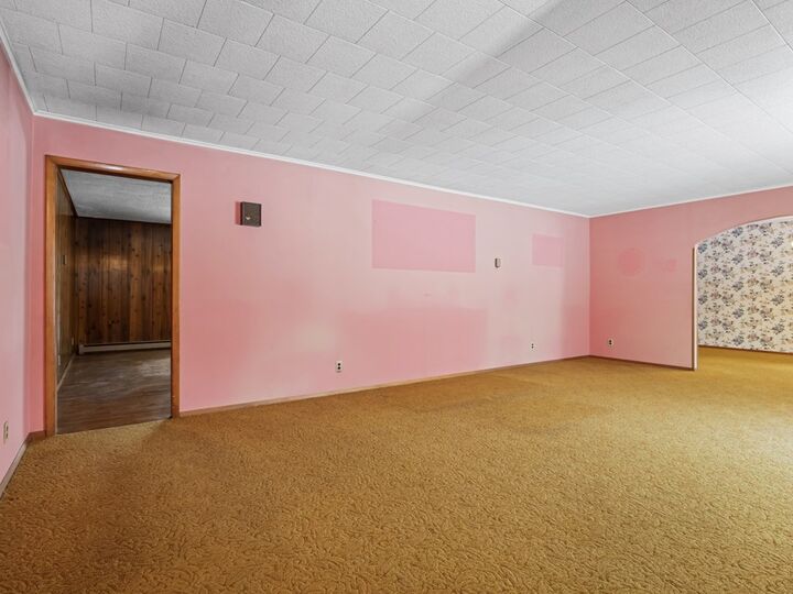 Property Photo: 16499 S. Main Street Ext. PA 16341