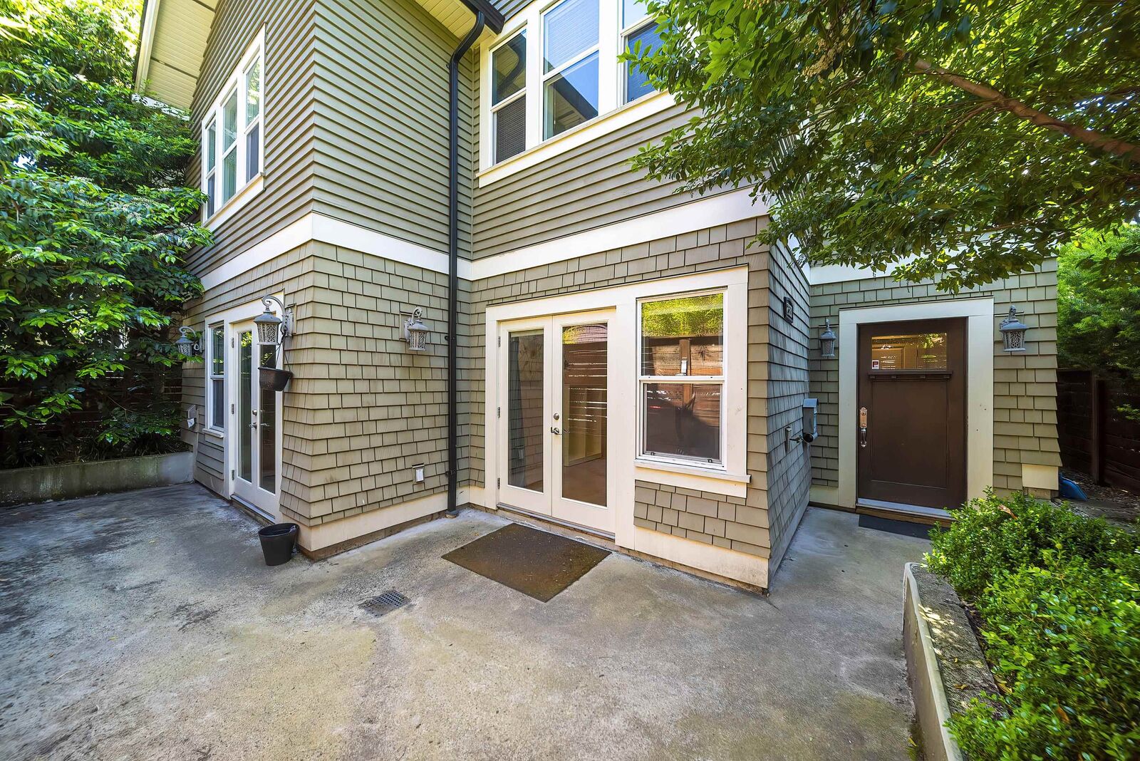 Property Photo:  2388 Macdonald Street  BC V6K 3Y8 