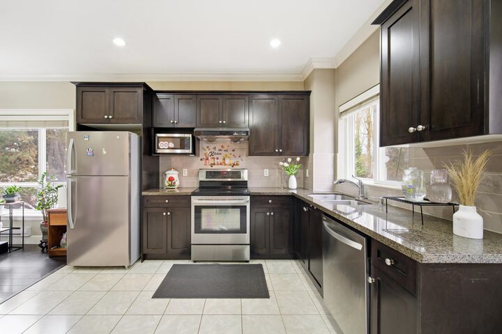 Property Photo:  10999 Steveston Highway 11  BC V7A 1N4 