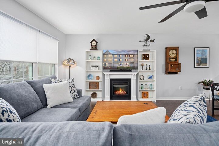 Property Photo:  787 General Wallace Court  VA 20186 