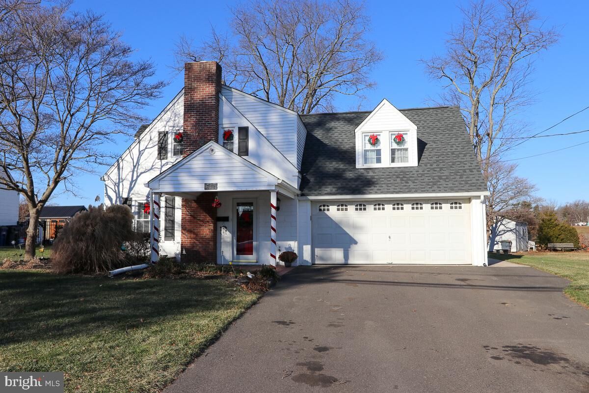 Property Photo:  642 Kirkwood Street  PA 19046 