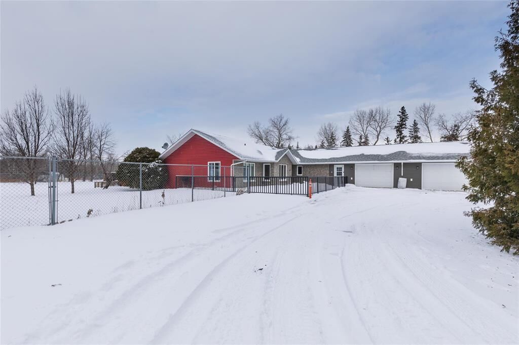 Photo de la propriété:  34102 Bushfarm Road South  MB R5G 1N9 