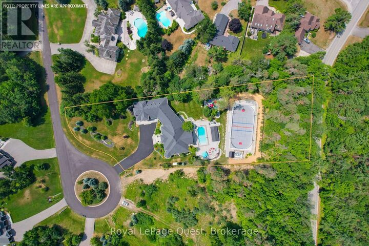 Property Photo:  8 Midves Court  ON L9X 0P3 