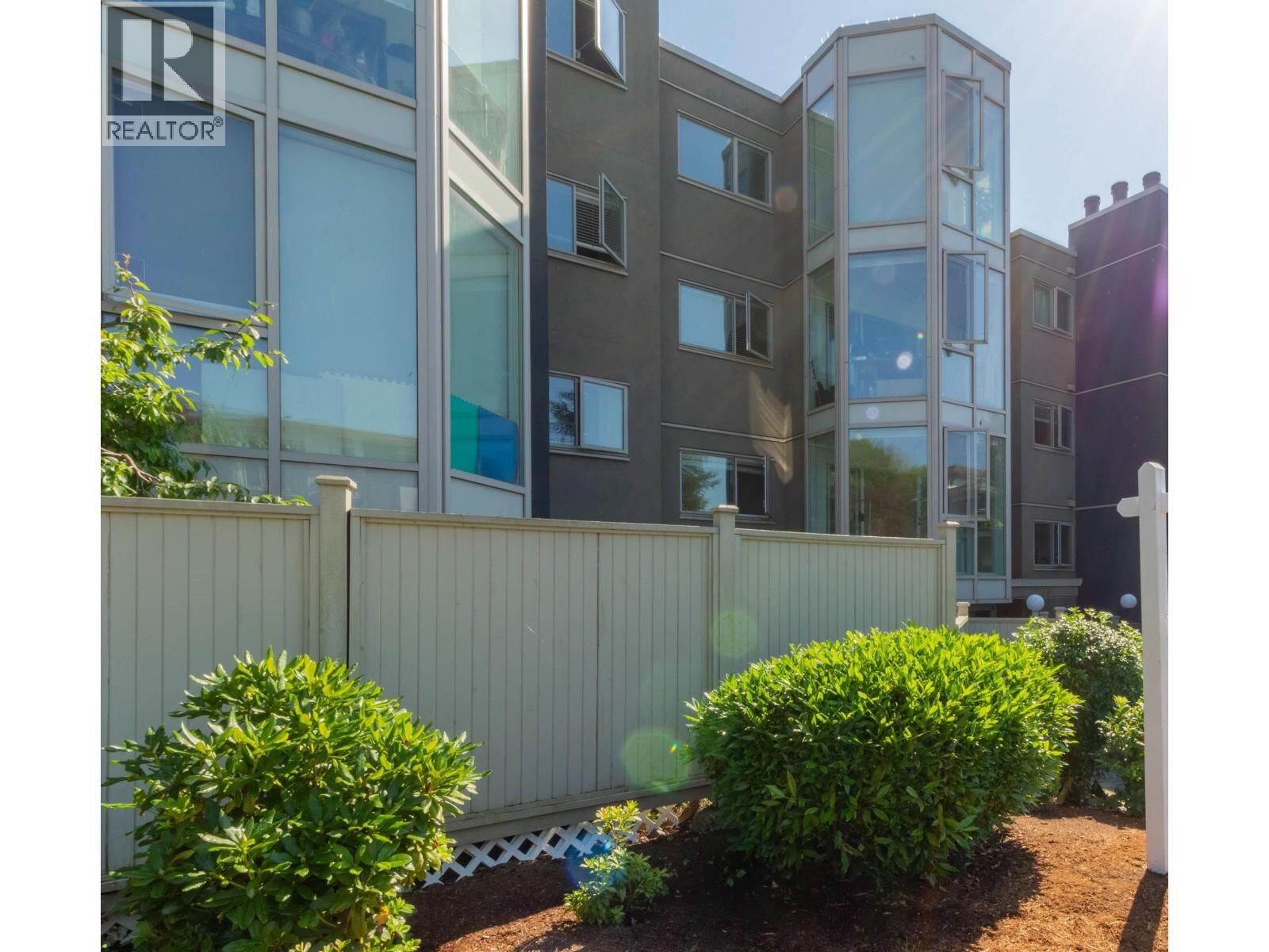 Property Photo:  2238 Eton Street 205  BC V5L 1C8 