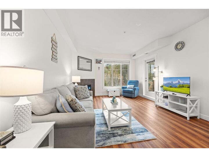 Photo de la propriété: 1875 Country Club Drive 1405 BC V1V 2W7