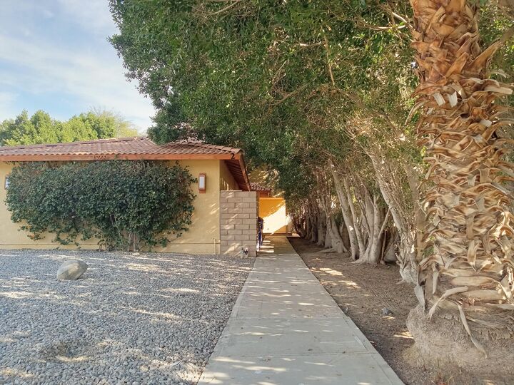 Property Photo:  33662 Whispering Palms Trail 2  CA 92234 