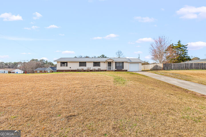 Property Photo:  115 Valley View Court  GA 30290 