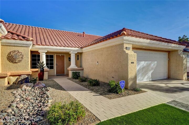 Property Photo: 2824 Golfside Drive NV 89134