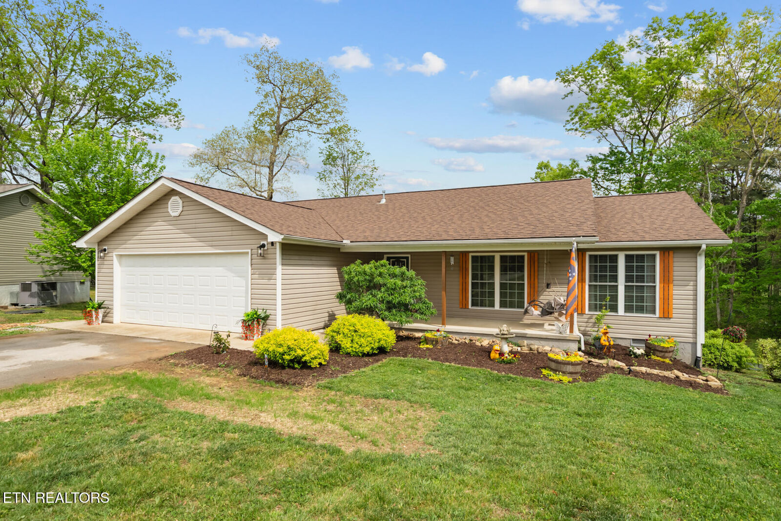 Property Photo:  223 Grove Loop  TN 38555 