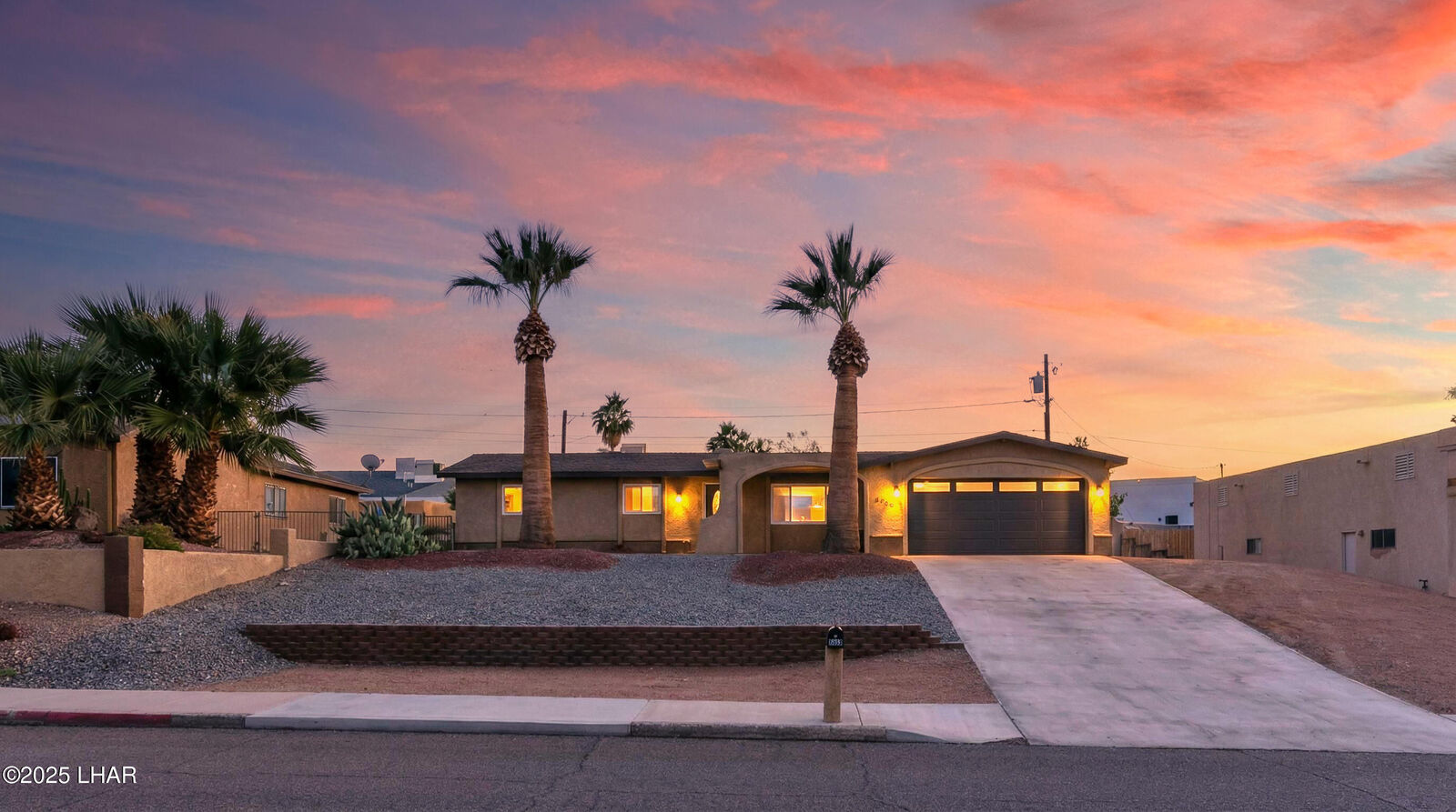 Property Photo:  2300 San Juan Dr  AZ 86403 