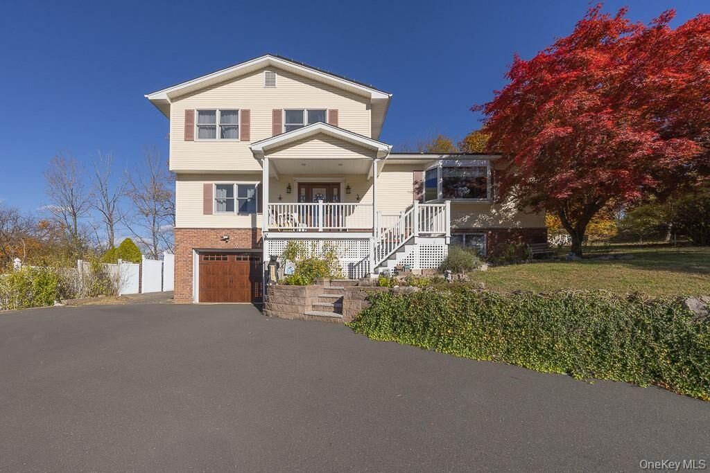 Property Photo:  9 Georgian Drive  NY 10980 