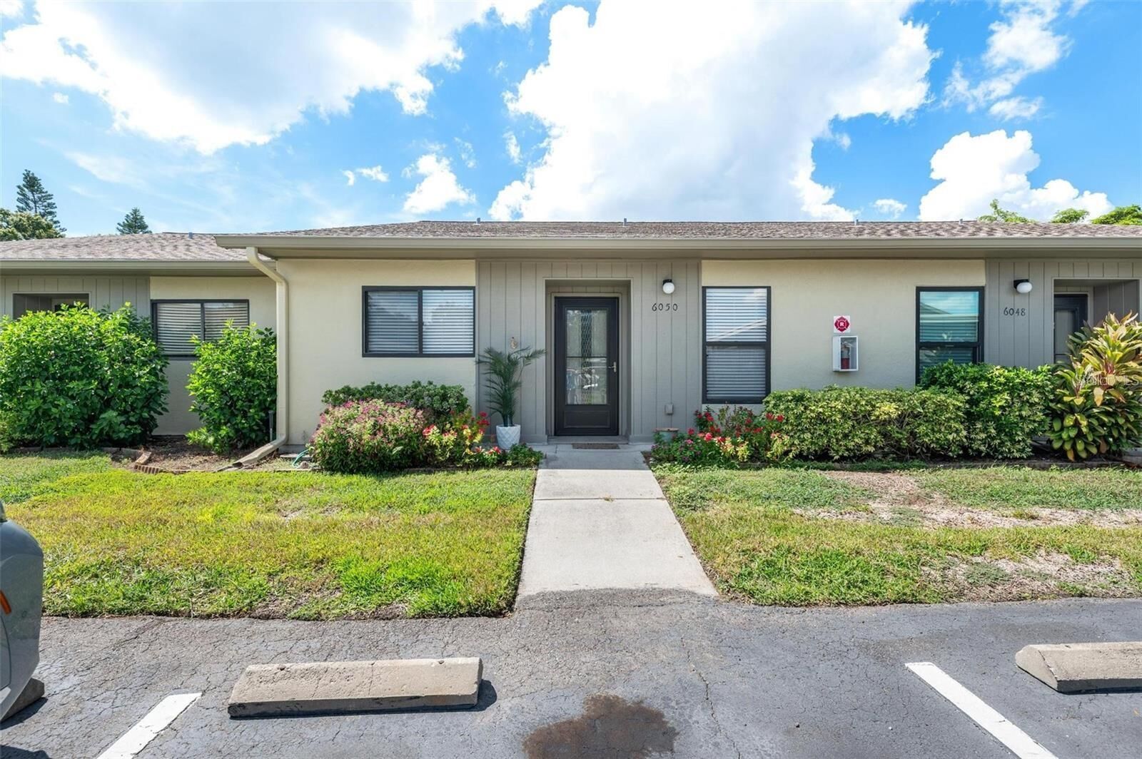 Property Photo:  6050 28th Street W B  FL 34207 
