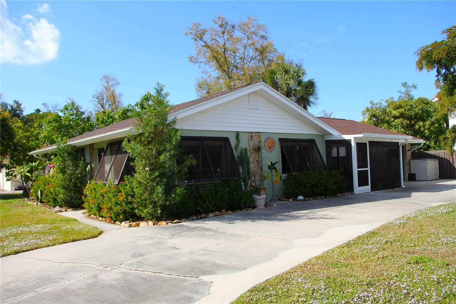 Property Photo:  624 Showalter Avenue  FL 33950 