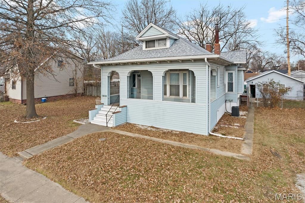 Property Photo:  516 E State Street  IL 62269 