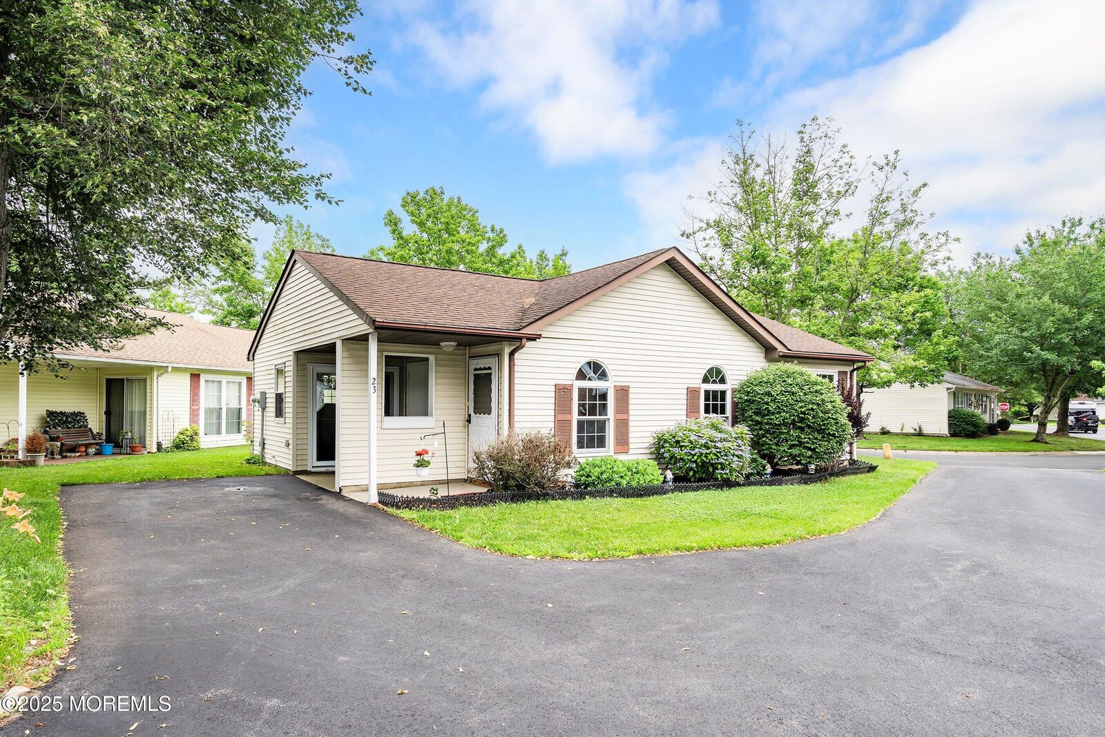 Property Photo:  23 Datchet Close  NJ 07728 