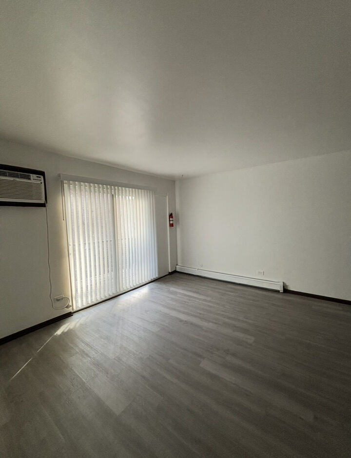 Property Photo:  3060 Bernice Avenue 2S  IL 60438 