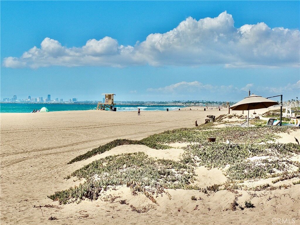 Property Photo:  16765 1/2 S Pacific Avenue  CA 90742 