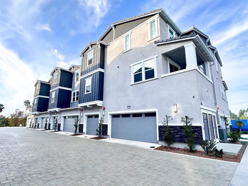 Property Photo:  1803 Saltbush Drive  CA 92069 