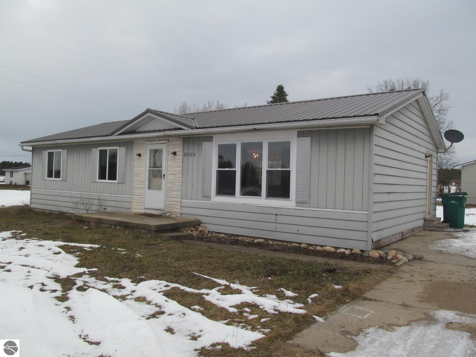Property Photo:  21024 Meceola Road  MI 49338 